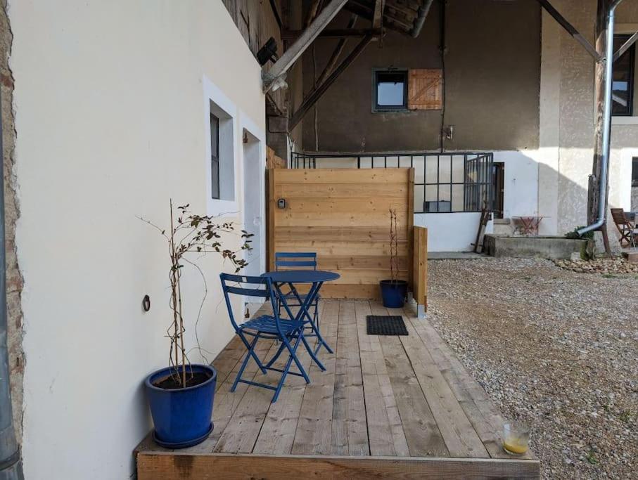 Logement - Studio Independant A Pérouges Exteriör bild