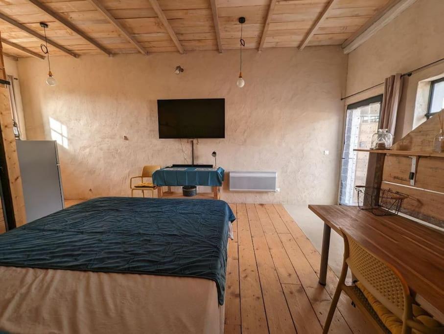 Logement - Studio Independant A Pérouges Exteriör bild